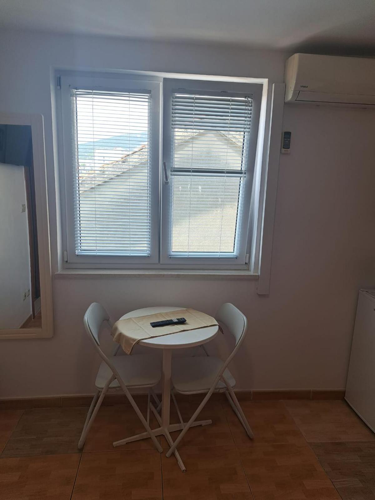 Apartmani Diki Makarska Exteriör bild