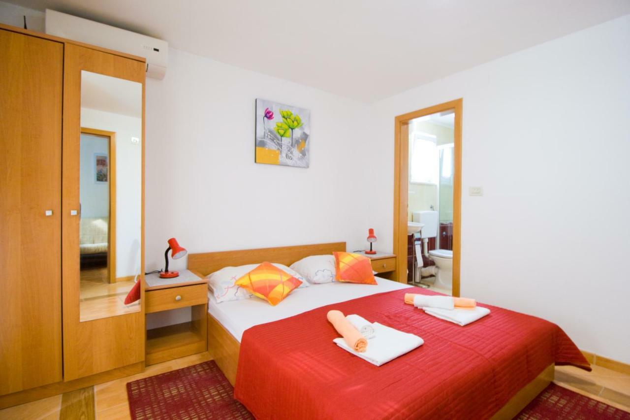 Apartmani Diki Makarska Exteriör bild