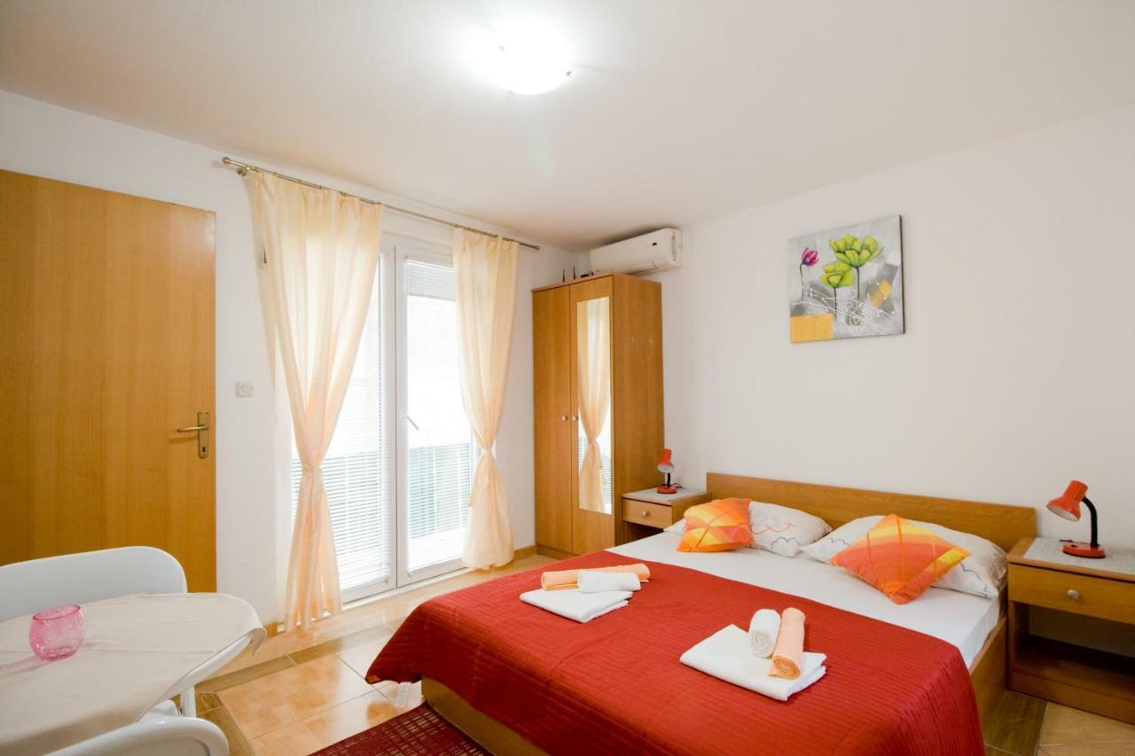 Apartmani Diki Makarska Exteriör bild