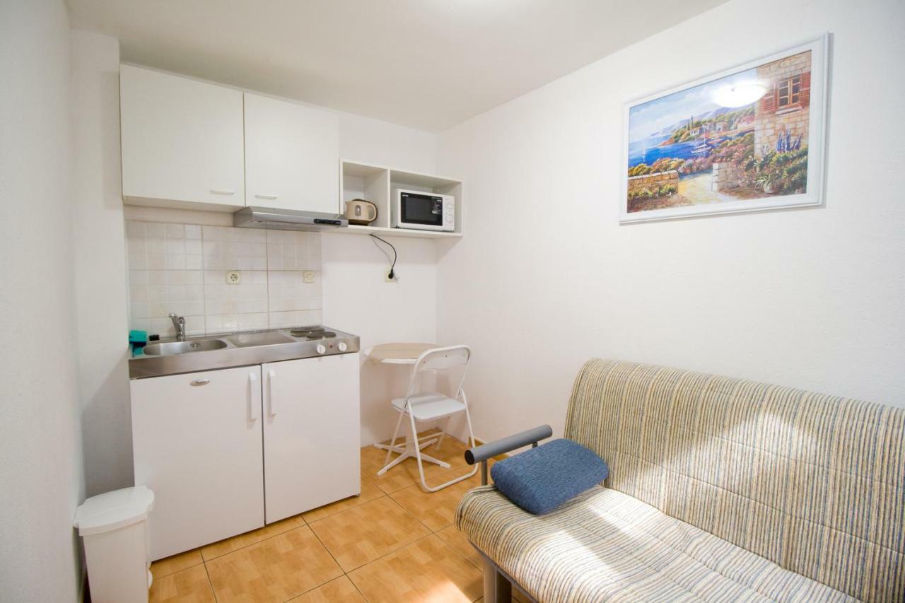 Apartmani Diki Makarska Exteriör bild