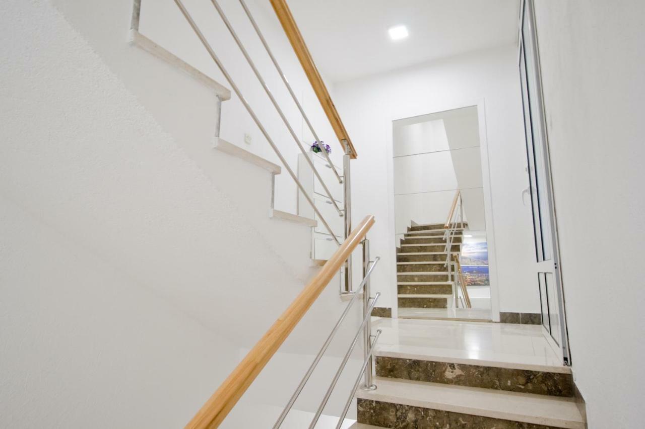 Apartmani Diki Makarska Exteriör bild